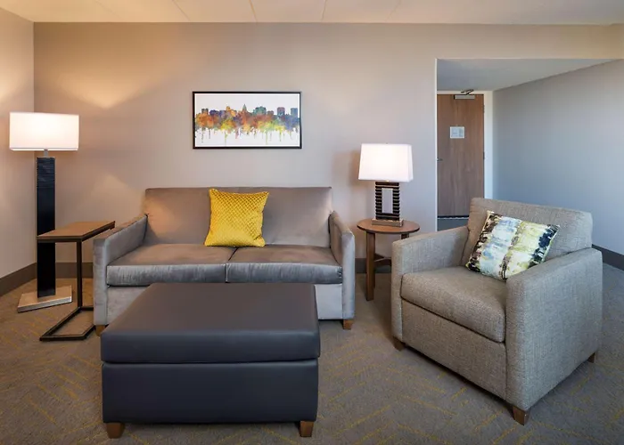 Doubletree By Hilton Madison East