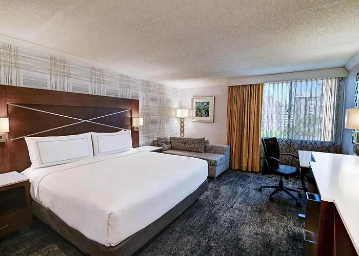 Doubletree By Hilton Madison Downtown